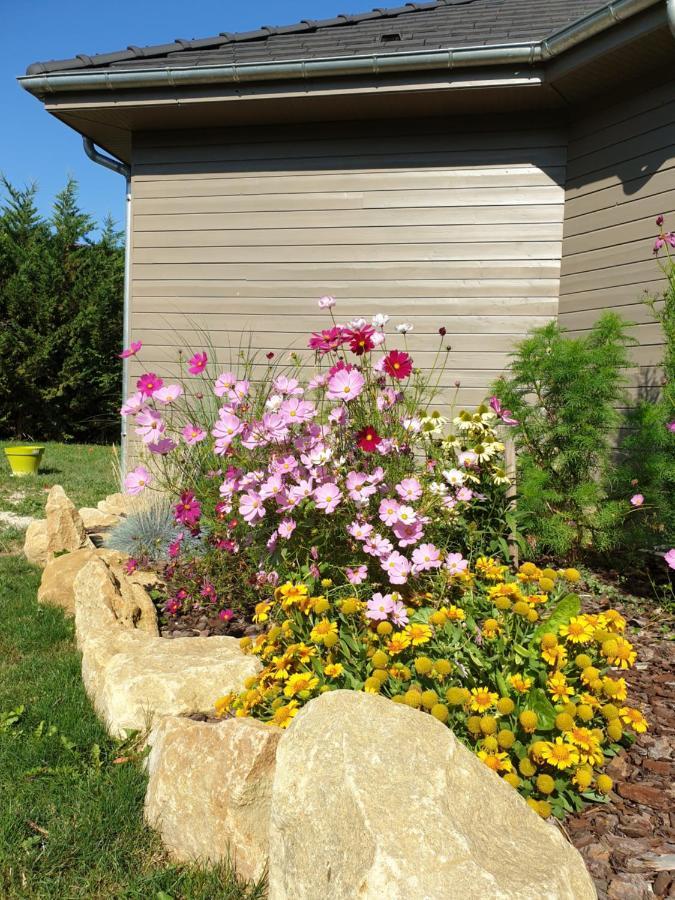 Cosy Wood House Bed & Breakfast Laubressel Exterior foto