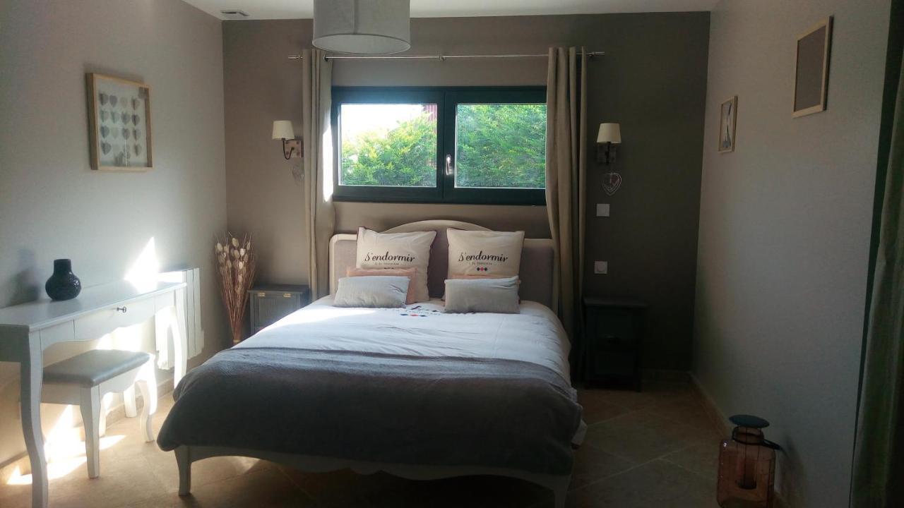Cosy Wood House Bed & Breakfast Laubressel Exterior foto